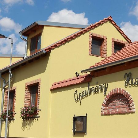 Apartmány Hradiště Znojmo Exterior foto